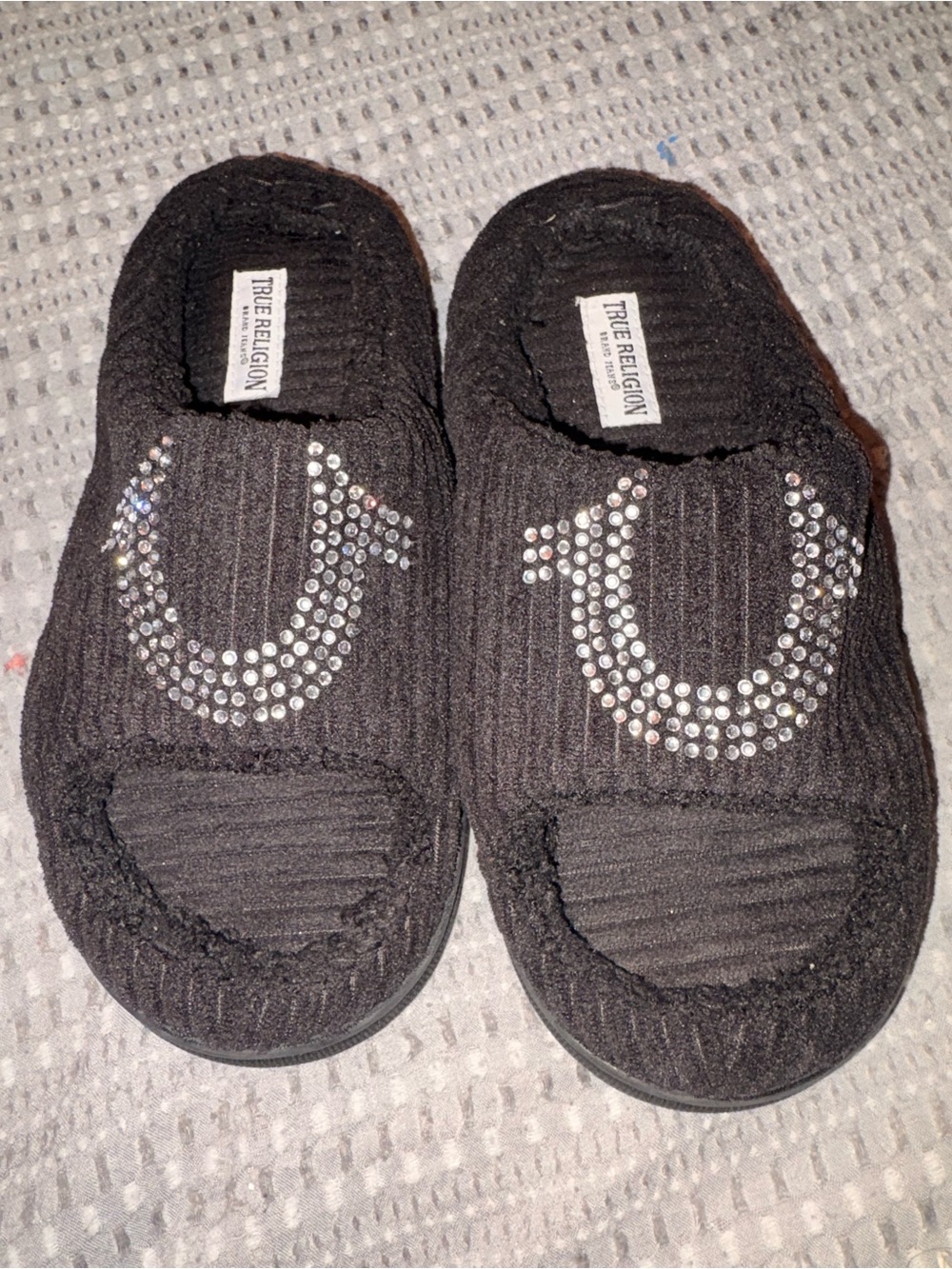Women’s 5/6 Small True Religion Black Rhinestone Slide Slippers